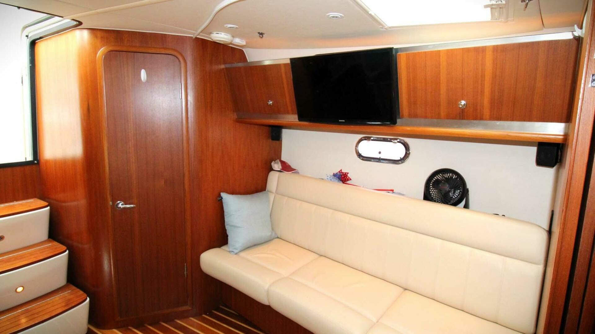 Tiara Yachts-3600 Sovran 2006-Sweet Water Siesta Key-Florida-United States-4284416 | Thumbnail