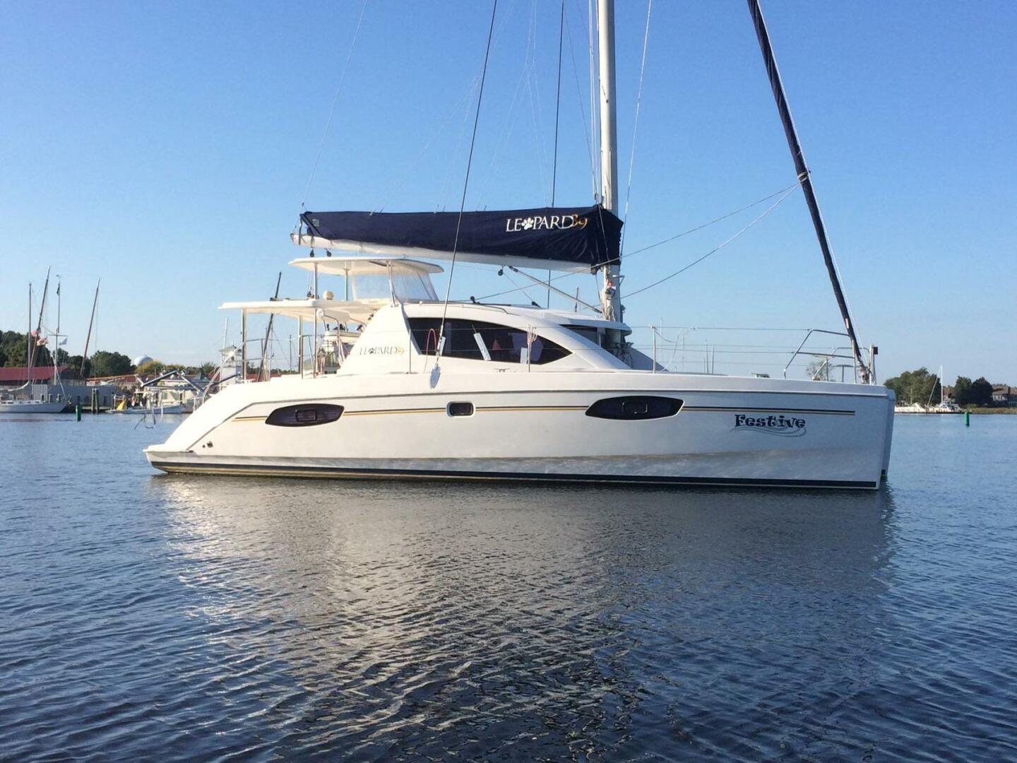 Leopard-39 2011-Festive Annapolis-Maryland-United States-4324377 | Thumbnail