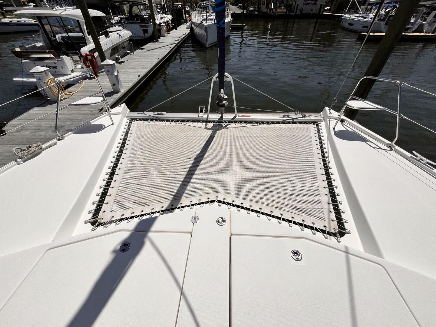 Leopard-39 2011-Festive Annapolis-Maryland-United States-4324395 | Thumbnail