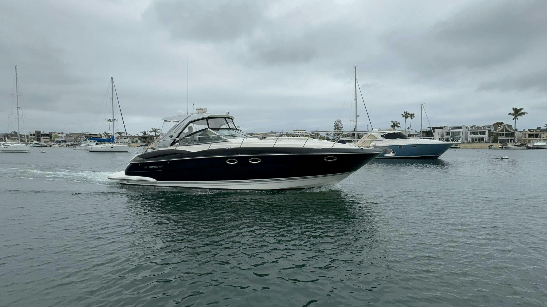 Monterey-400 Sport Yacht 2012-Serenity Newport Beach-California-United States-4329671