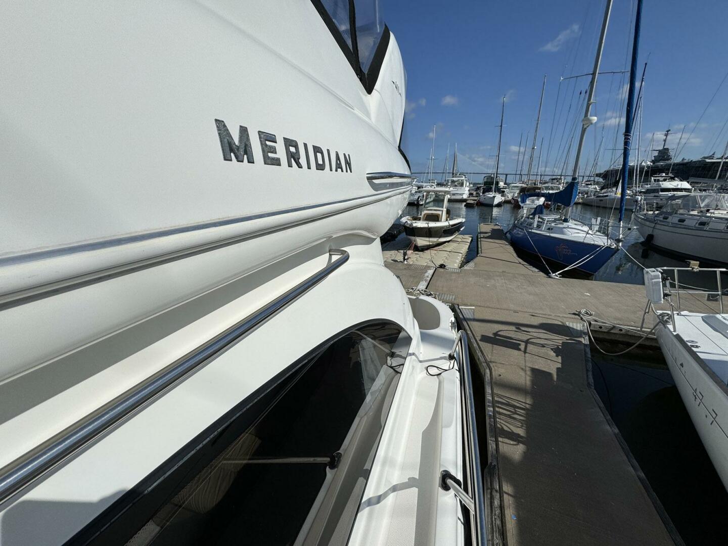 Meridian-411 Sedan Bridge 2006-Coastal Voyager Mount Pleasant-South Carolina-United States-4386532 | Thumbnail