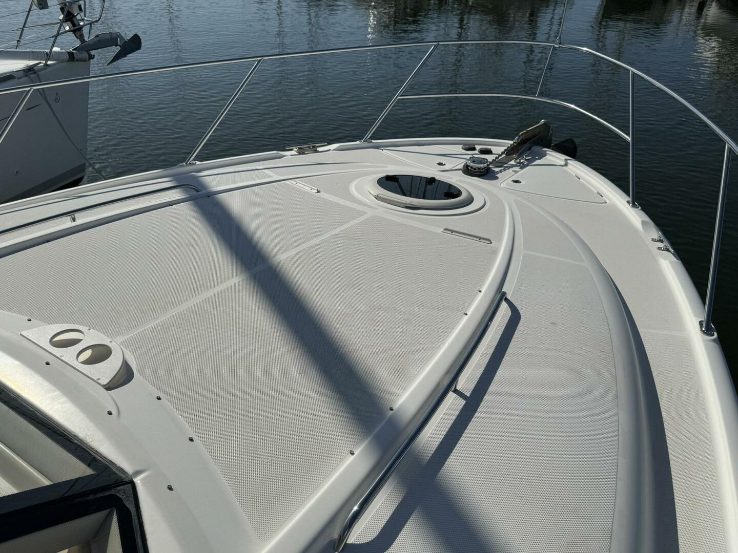 Meridian-411 Sedan Bridge 2006-Coastal Voyager Mount Pleasant-South Carolina-United States-4386529 | Thumbnail
