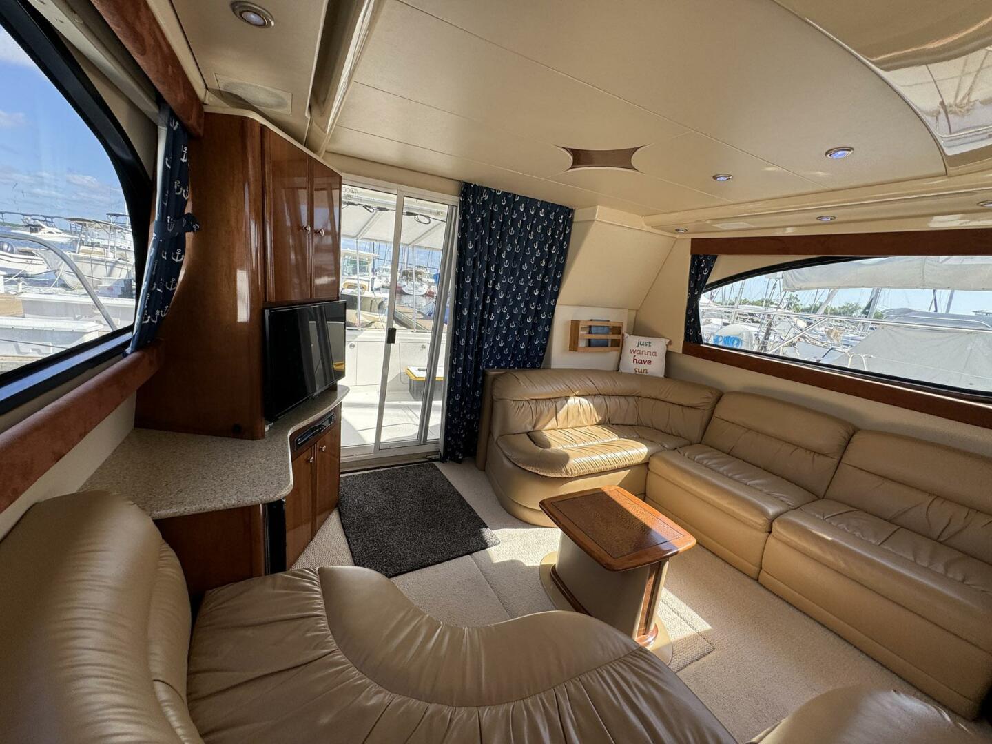 Meridian-411 Sedan Bridge 2006-Coastal Voyager Mount Pleasant-South Carolina-United States-4386547 | Thumbnail