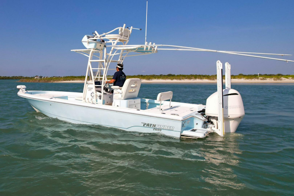 Pathfinder-2600 HPS 2017 -New Smyrna Beach-Florida-United States-4355861