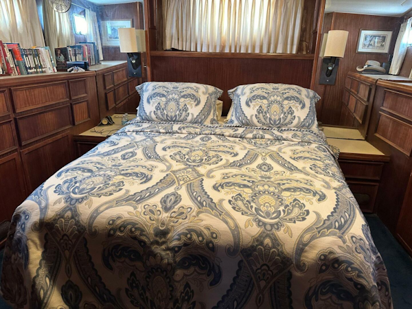 Hatteras-48 Motor Yacht 1981-Rubber Ducky Vero Beach-Florida-United States-4365414
