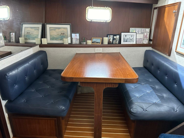 Hatteras-48 Motor Yacht 1981-Rubber Ducky Vero Beach-Florida-United States-4365399
