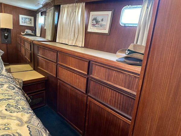 Hatteras-48 Motor Yacht 1981-Rubber Ducky Vero Beach-Florida-United States-4365415