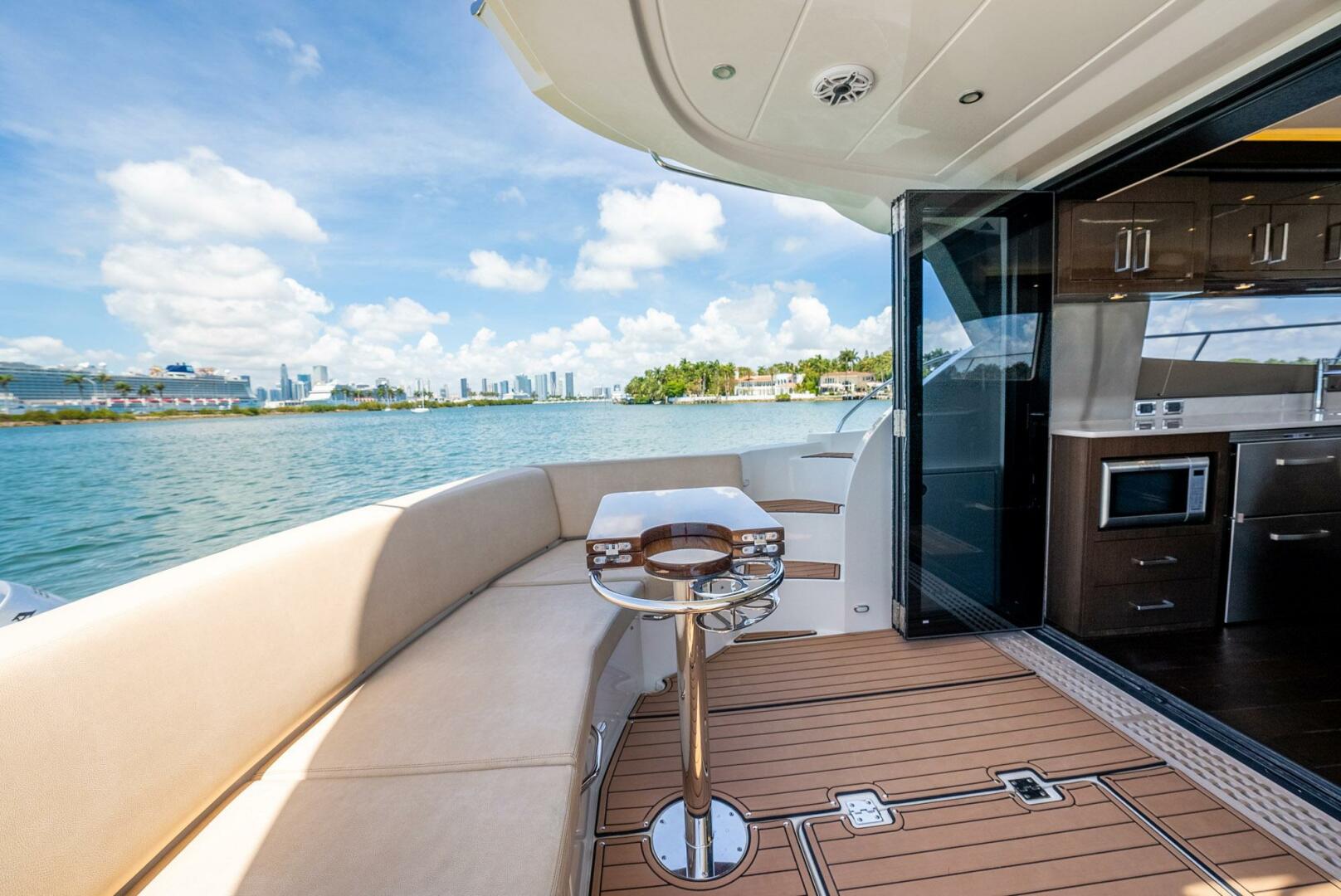 Carver-C52 Command Bridge 2018-ROLL TIDE II Fort Lauderdale-Florida-United States-4370525 | Thumbnail