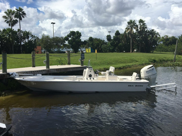 Sea Born-FX24 Bay 2020 -West Palm Beach-Florida-United States-4371672