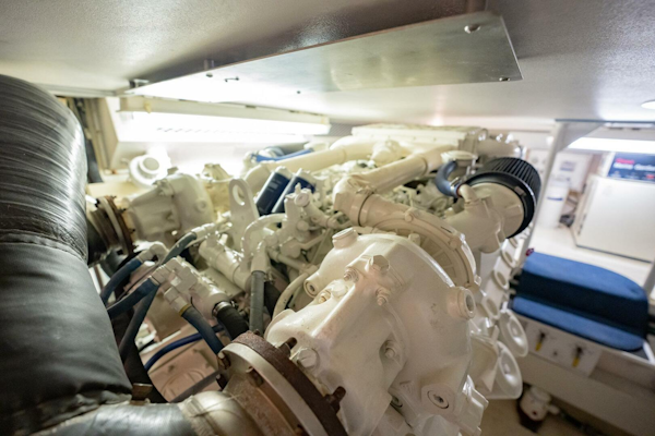Viking-60 Cockpit Sport Yacht 2000-Moon Shadow Longboat Key-Florida-United States-4374770
