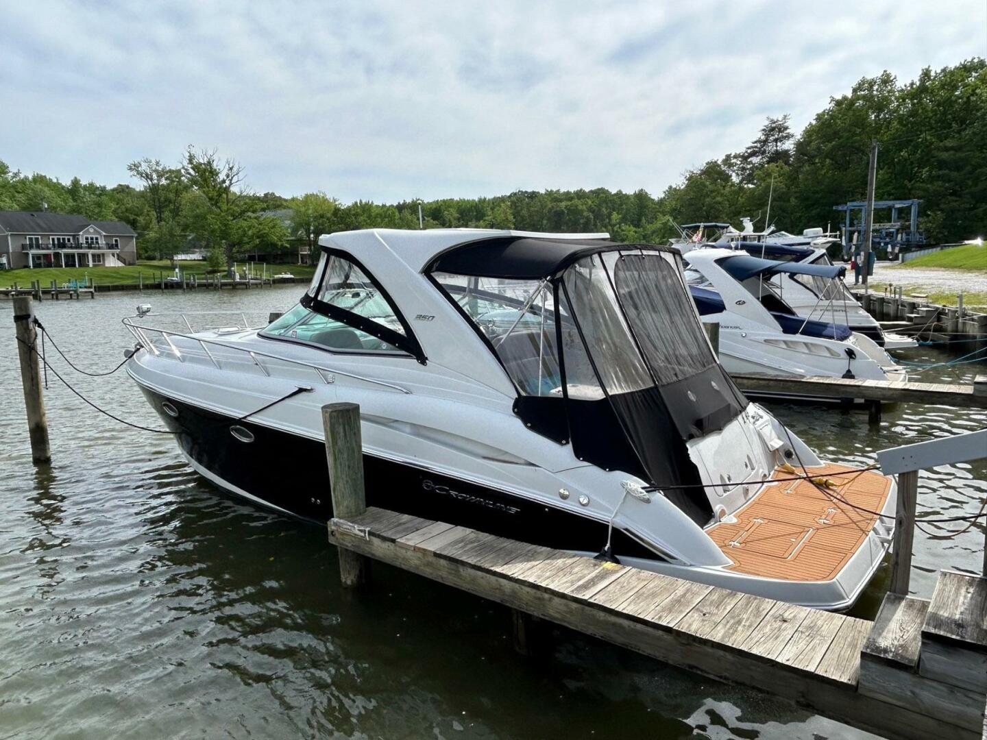 Crownline-350 SY 2015 -Essex-Maryland-United States-4377894 | Thumbnail