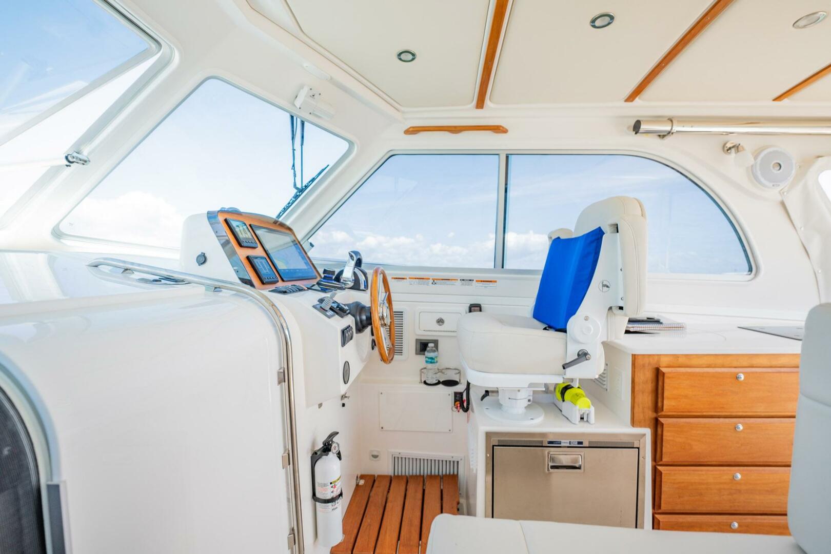 Back Cove-34O 2021-Blue Moon Longboat Key-Florida-United States-4381179 | Thumbnail