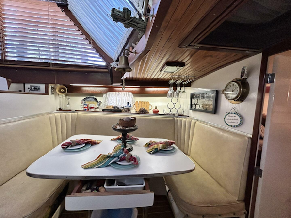Matthews-42 Double Cabin 1962-ANDIAMO LACOMBE-Louisiana-United States-4384195