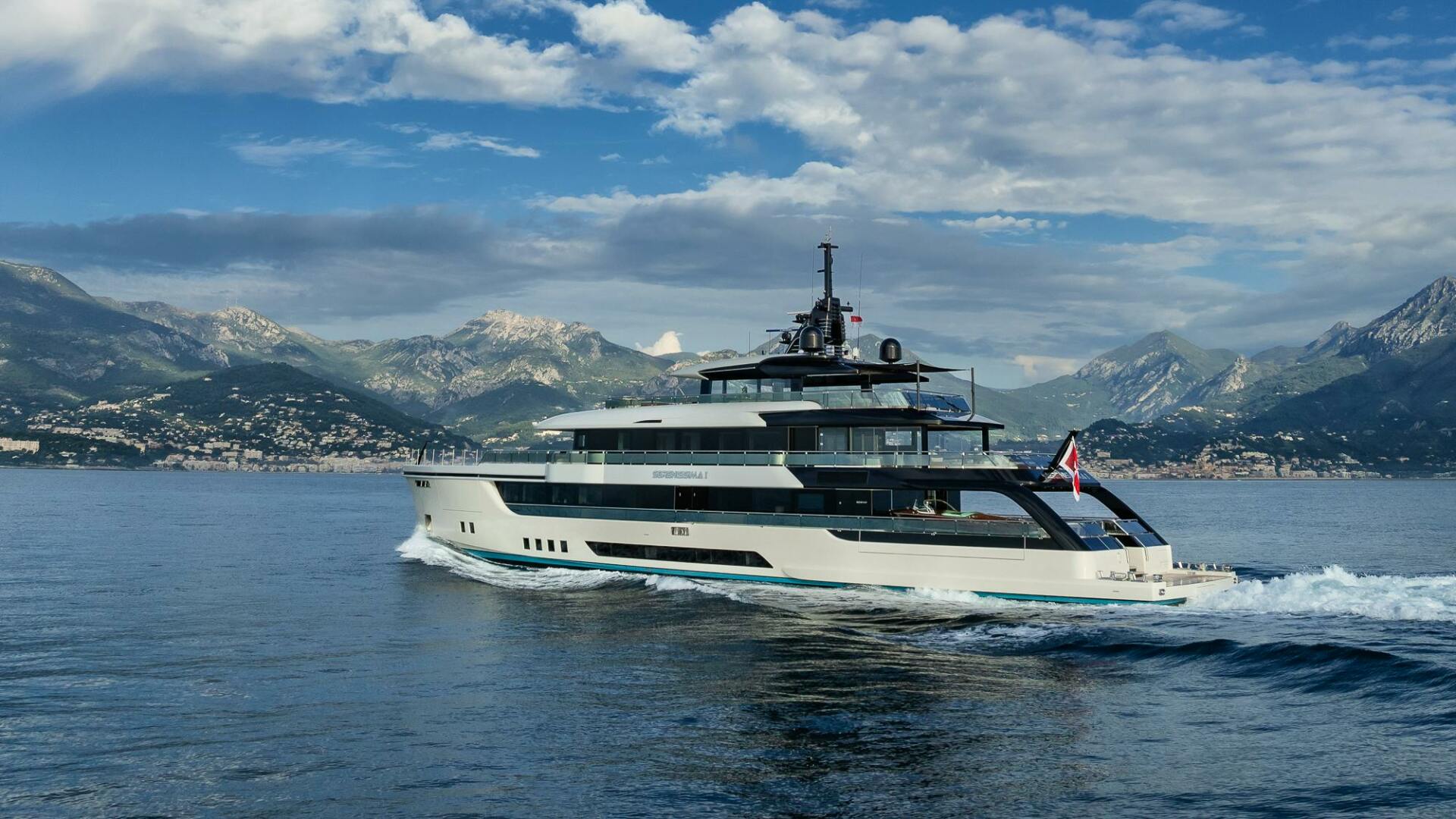Mengi Yay 2024-SERENISSIMA I Genova-Italy-5986722 | Thumbnail