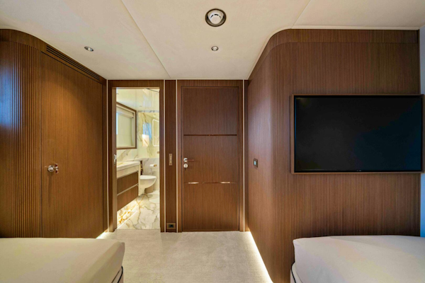 Mengi Yay 2024-SERENISSIMA I Genova-Italy-5986774