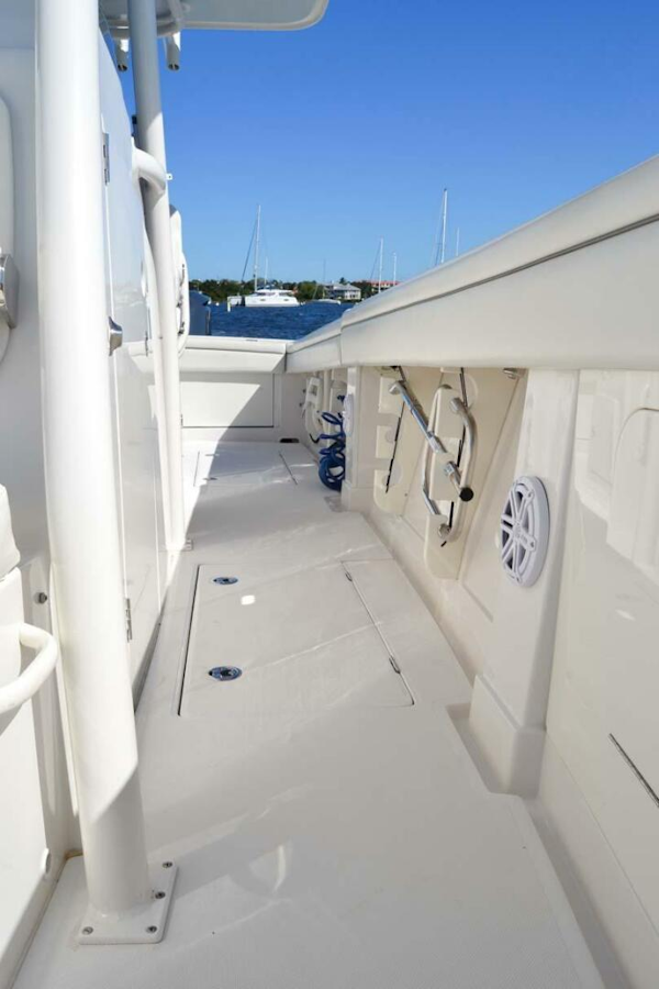 Jupiter-34 FS 2012-JUPITER IV Stuart-Florida-United States-4388574
