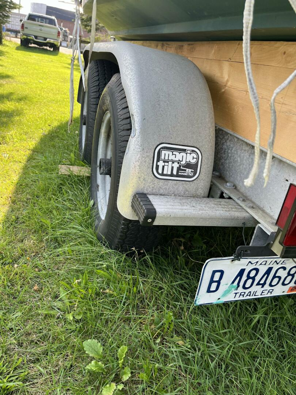 Northcoast-Sportfish 1989-UNCLE BILL Jonesport-Maine-United States-Aft trailer wheel-4400921