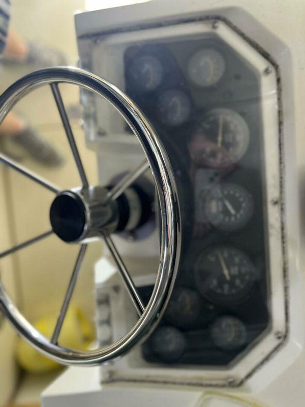 Northcoast-Sportfish 1989-UNCLE BILL Jonesport-Maine-United States-Steering wheel and gauges-4400936