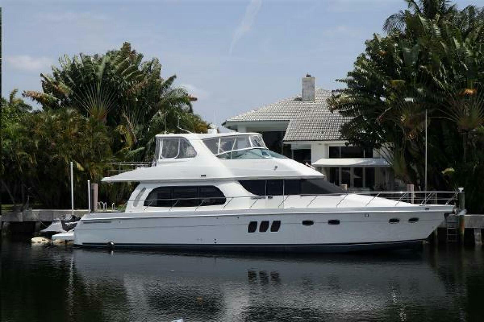 Carver-Voyager 2009 -Hallandale-Florida-United States-56 Carver Voyager  Profile-4423912