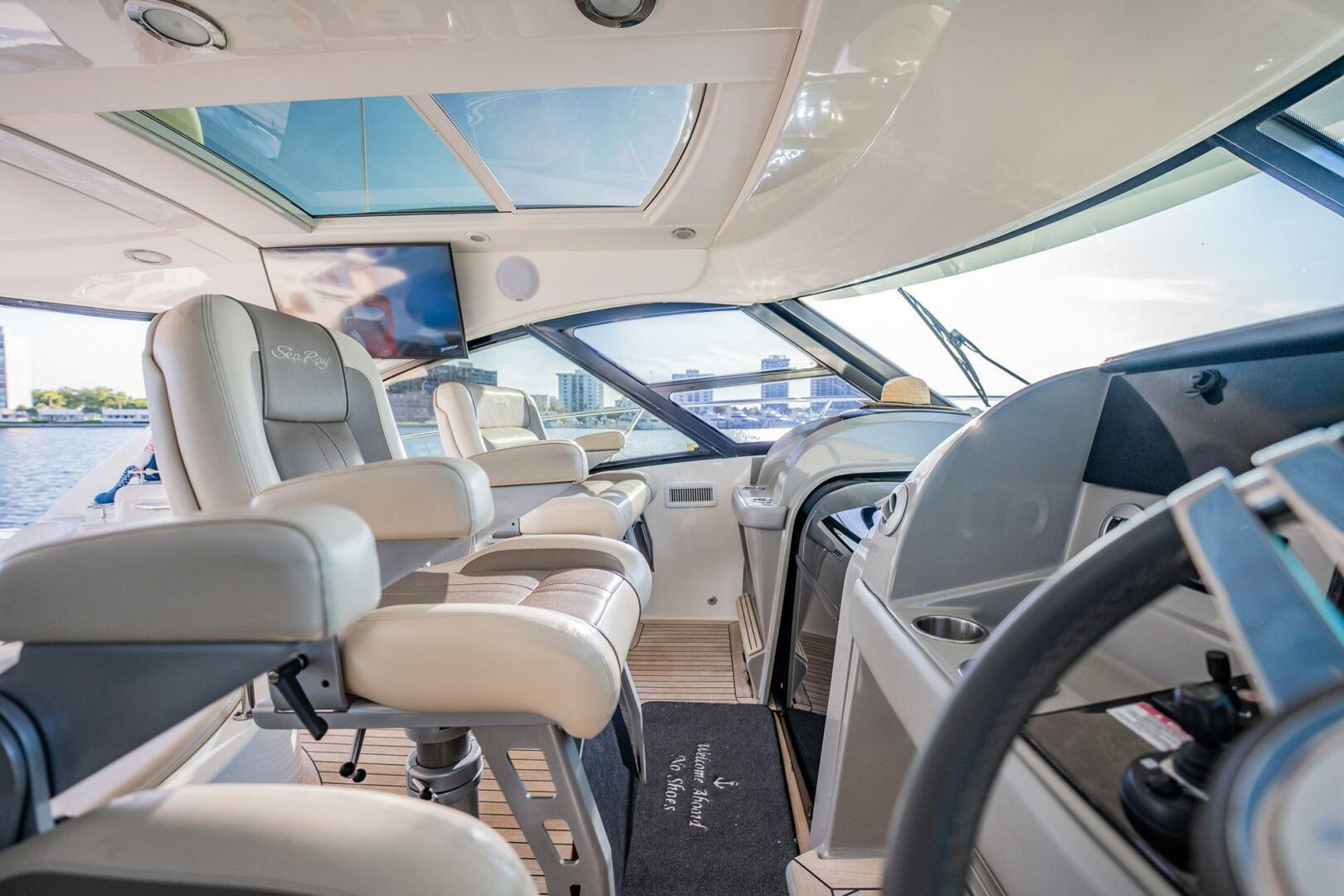 Sea Ray-580 Sundancer 2013-NO SHOES West Palm Beach-Florida-United States-4429272 | Thumbnail