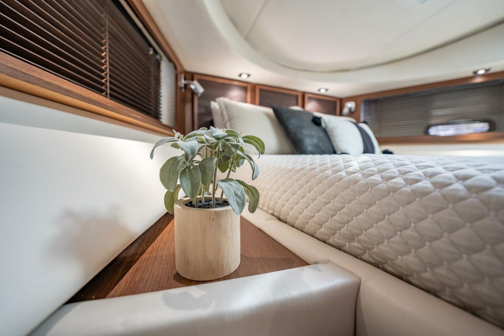 Sea Ray-580 Sundancer 2013-NO SHOES West Palm Beach-Florida-United States-4429260 | Thumbnail