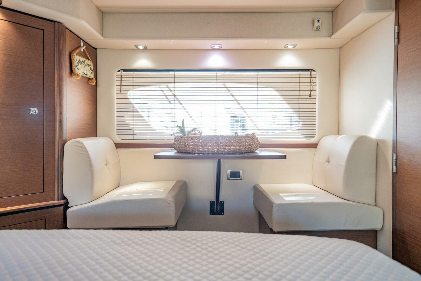 Sea Ray-580 Sundancer 2013-NO SHOES West Palm Beach-Florida-United States-4429245 | Thumbnail