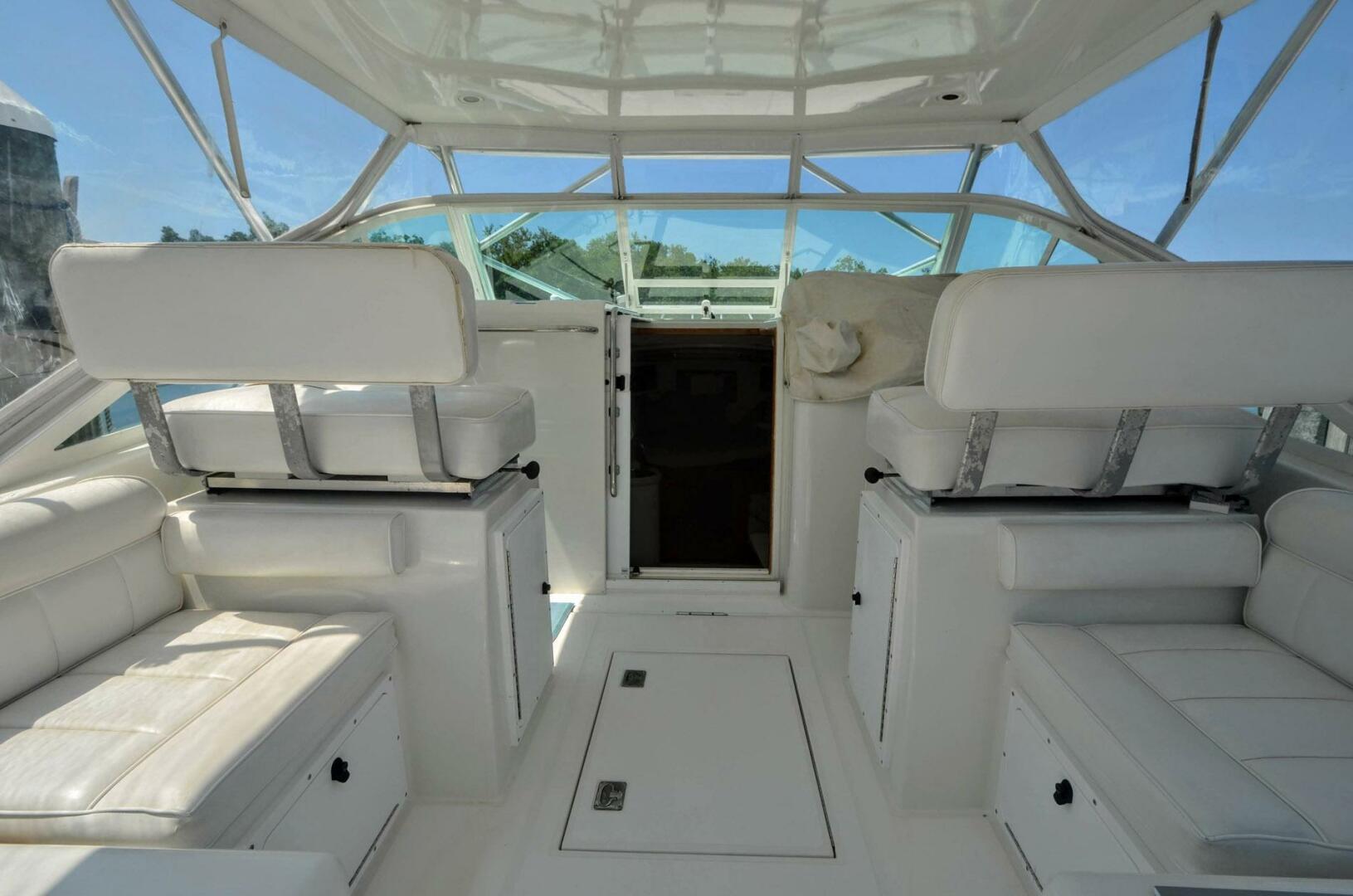 Cabo-31 Express 2001 -Boynton Beach-Florida-United States-4516756 | Thumbnail