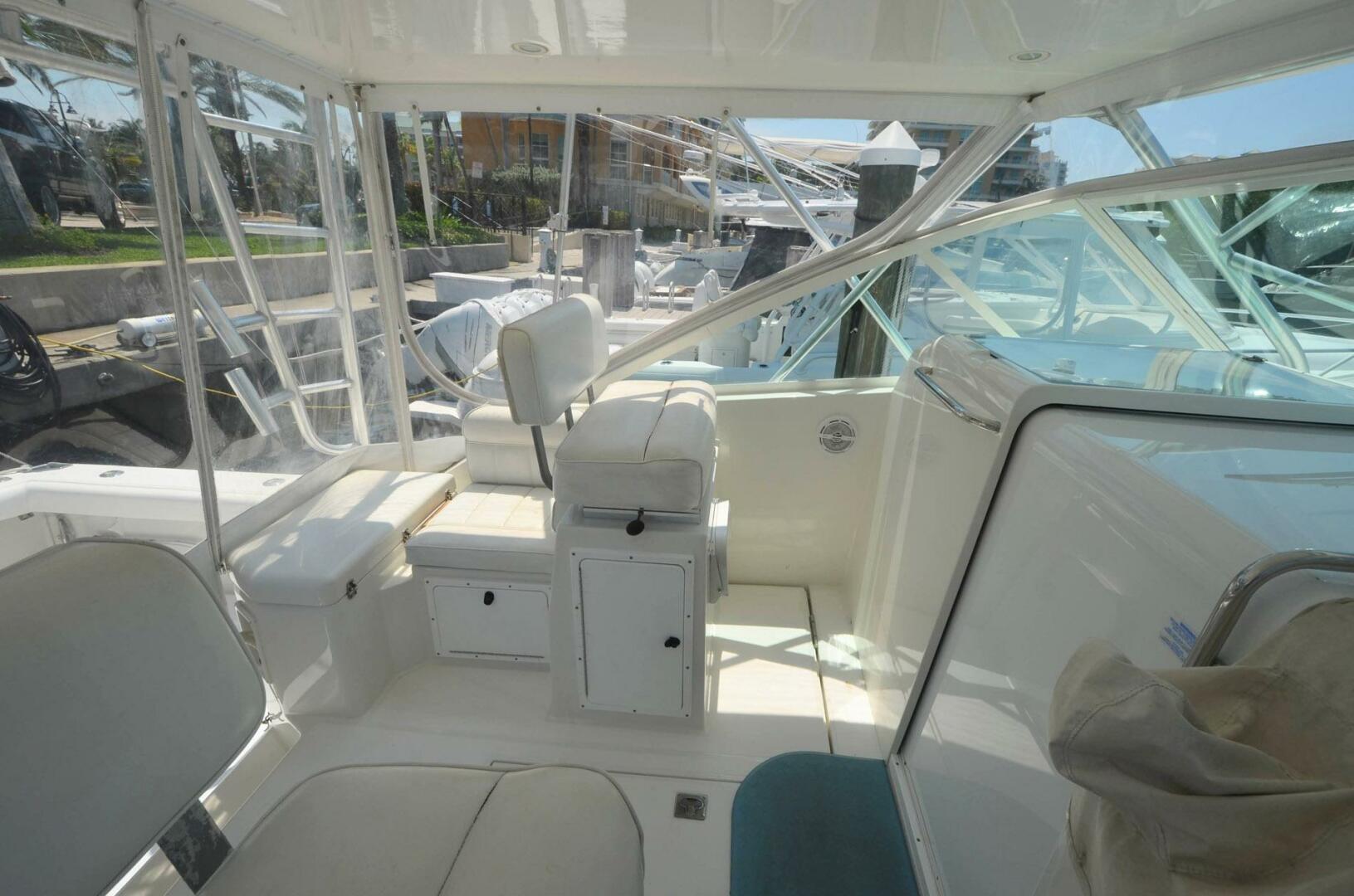 Cabo-31 Express 2001 -Boynton Beach-Florida-United States-4516752 | Thumbnail
