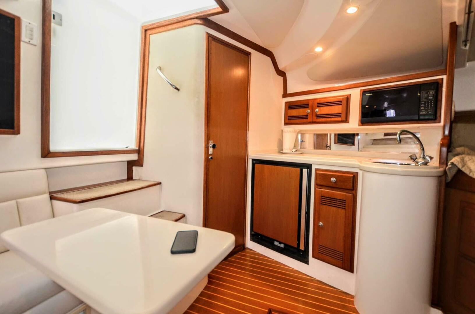 Cabo-31 Express 2001 -Boynton Beach-Florida-United States-4516723 | Thumbnail
