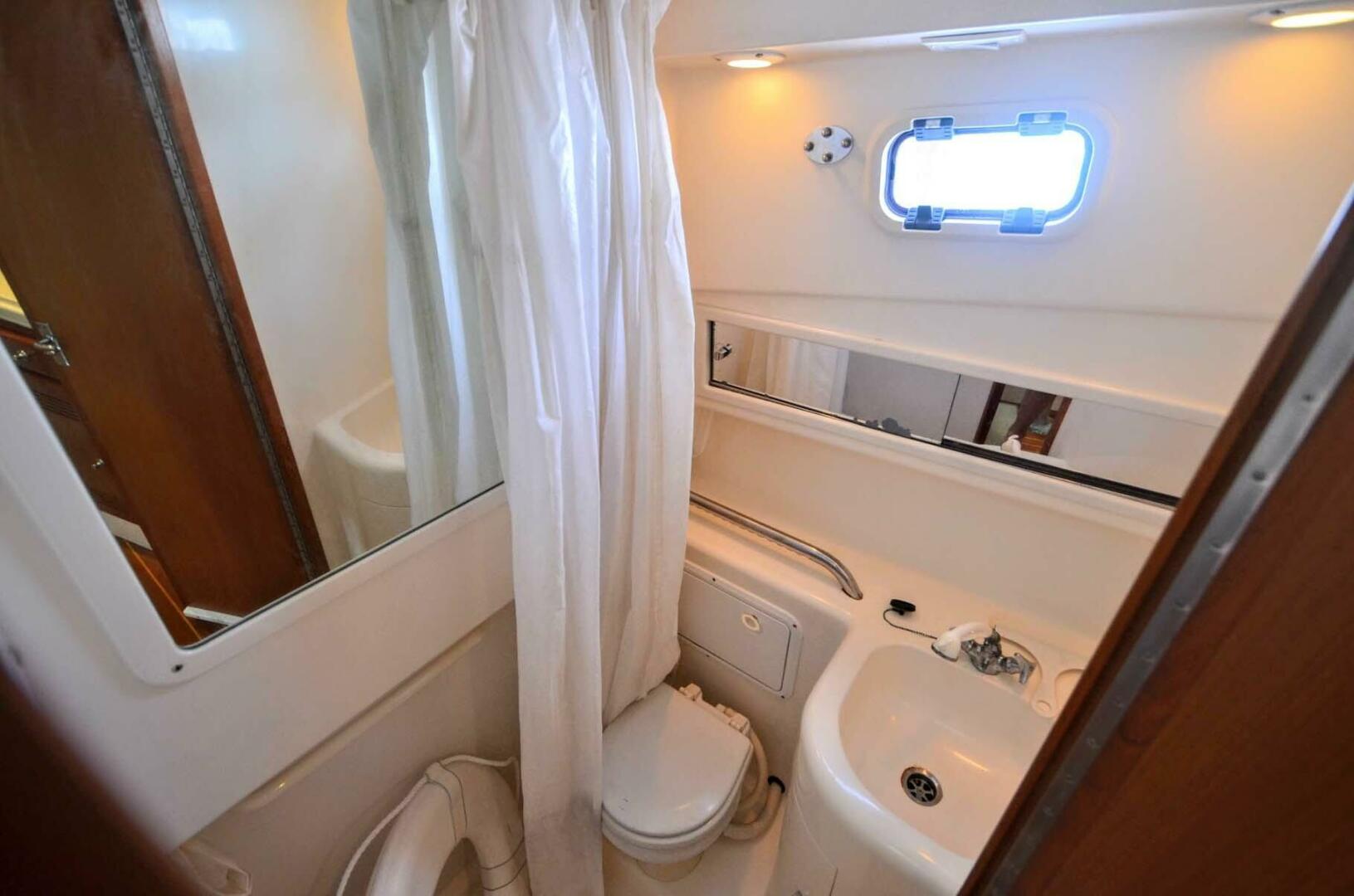 Cabo-31 Express 2001 -Boynton Beach-Florida-United States-4516726 | Thumbnail