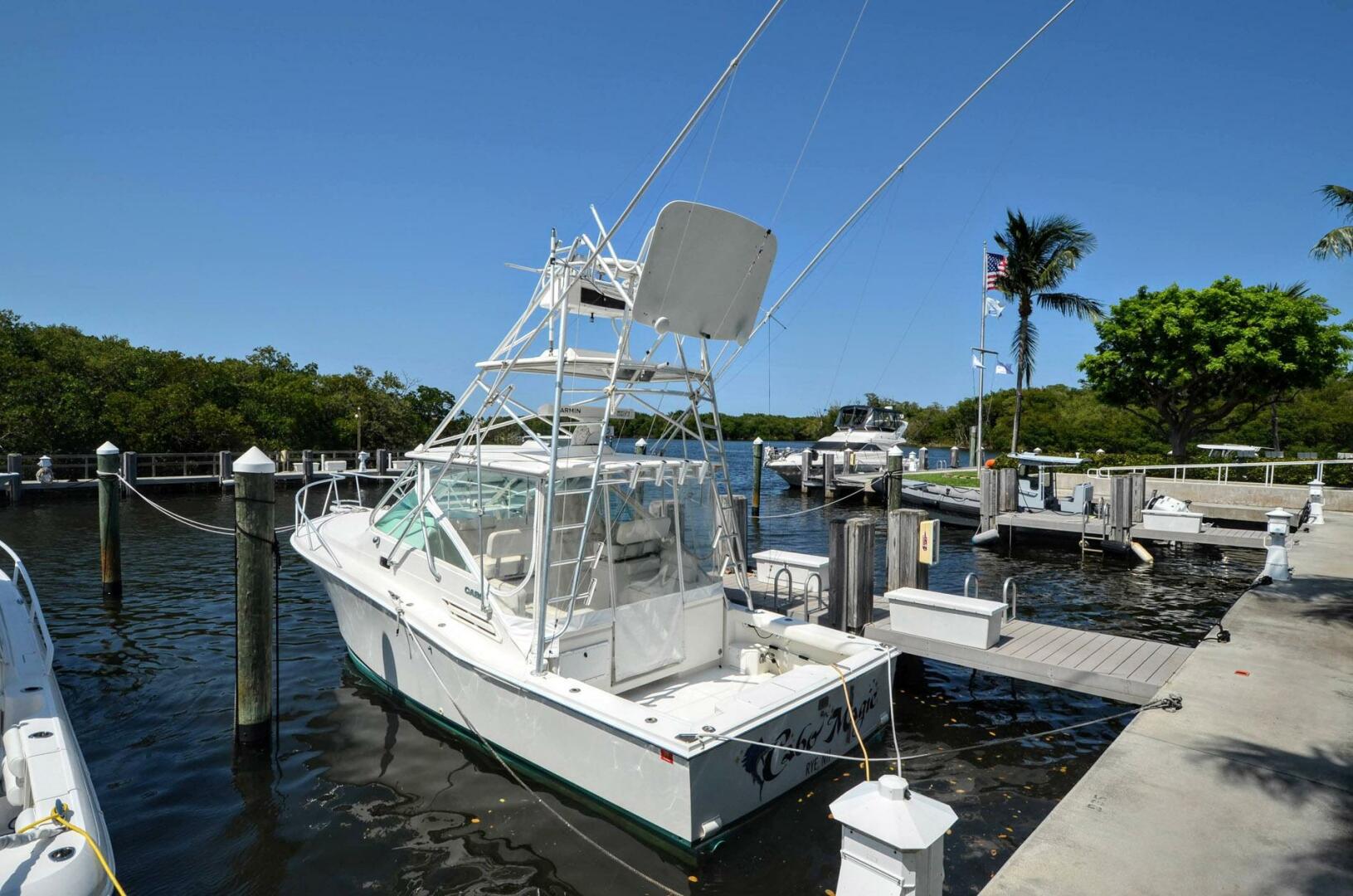 Cabo-31 Express 2001 -Boynton Beach-Florida-United States-4516767 | Thumbnail