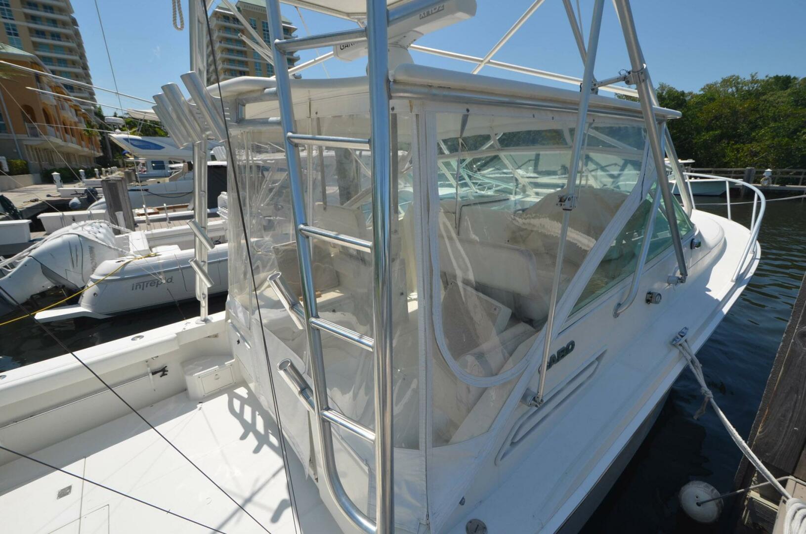 Cabo-31 Express 2001 -Boynton Beach-Florida-United States-4516730 | Thumbnail