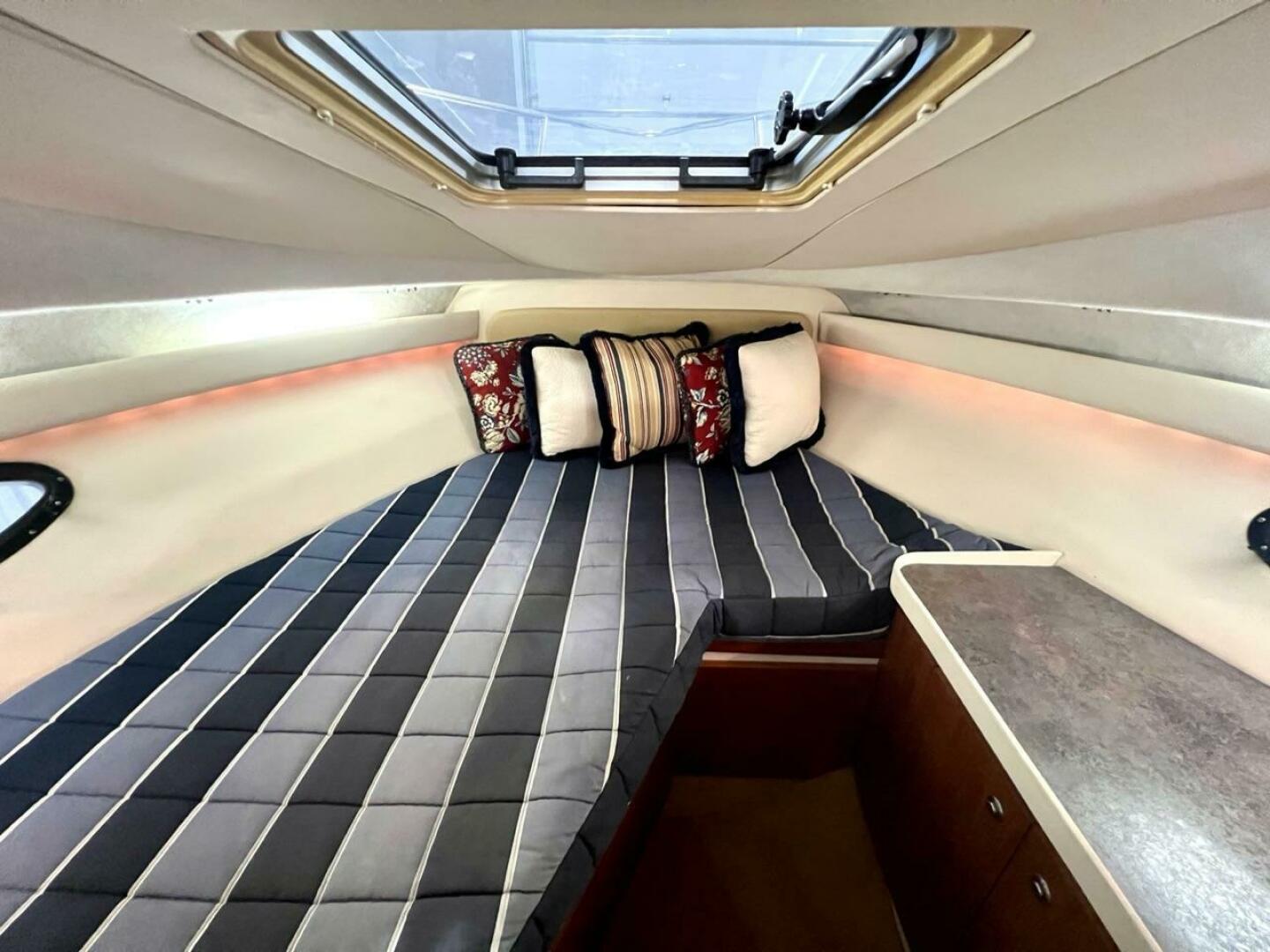 Tiara Sport-310 Sport Cruiser 1988-TRIMMED OUT Holland-Michigan-United States-4438893 | Thumbnail