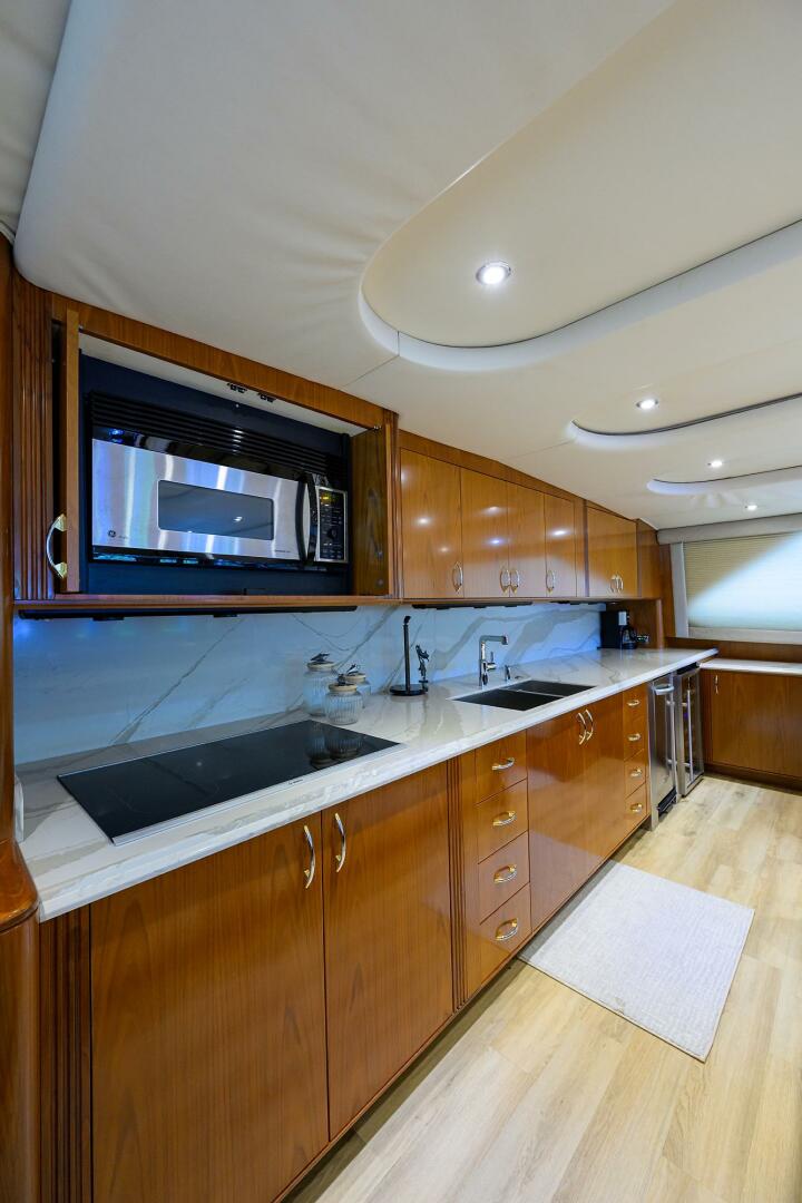 Sea Force IX-82 Enclosed Bridge 2004-JR Coral Gables-Florida-United States-4450217 | Thumbnail