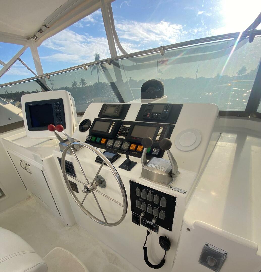Hatteras-70 Cockpit Motor Yacht 1994-Lumber Away IV Fort Lauderdale-Florida-United States-4452491 | Thumbnail
