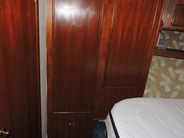 Post-44 1990-Lost Tarheel Fort Pierce-Florida-United States-37 Hanging Lockers-4456874