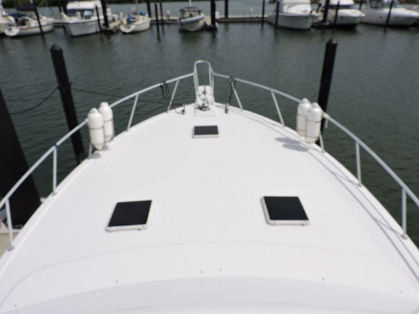 Post-44 1990-Lost Tarheel Fort Pierce-Florida-United States-19 Helm View Bow-4456832