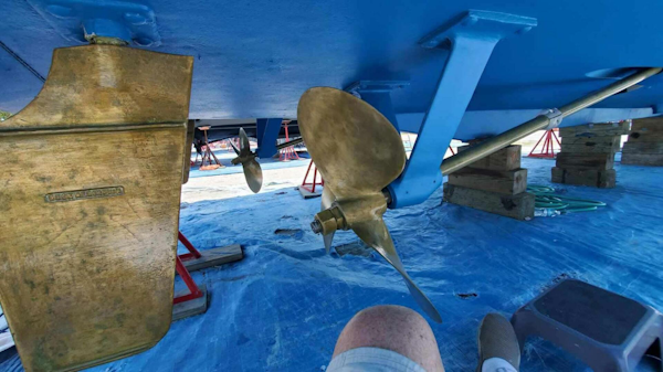 Post-44 1990-Lost Tarheel Fort Pierce-Florida-United States-69 Props And Rudder-4456947