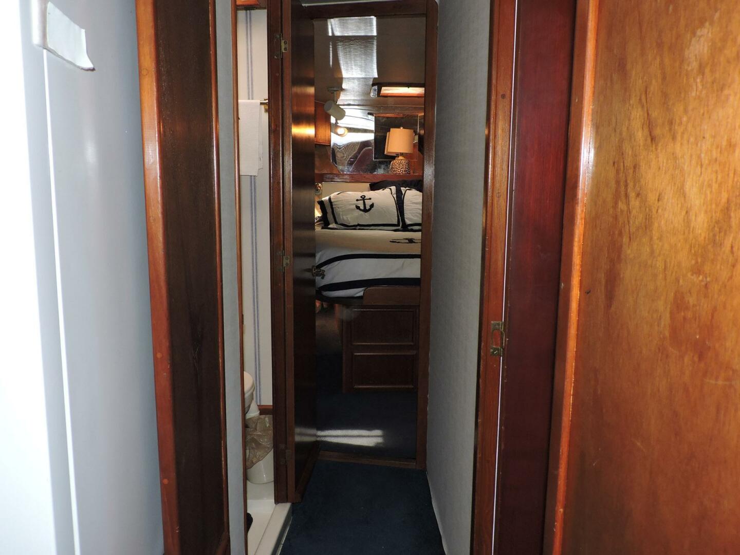 Post-44 1990-Lost Tarheel Fort Pierce-Florida-United States-34 Hall To Forward-4456871 | Thumbnail