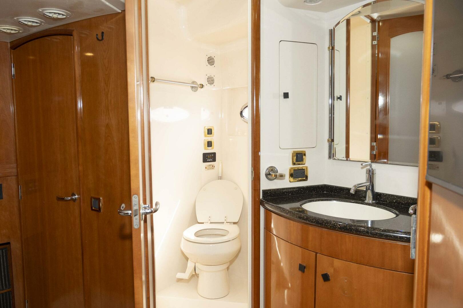 Carver-570 Voyager Pilothouse 2002-G SPOT Mount Pleasant-South Carolina-United States-4458761 | Thumbnail