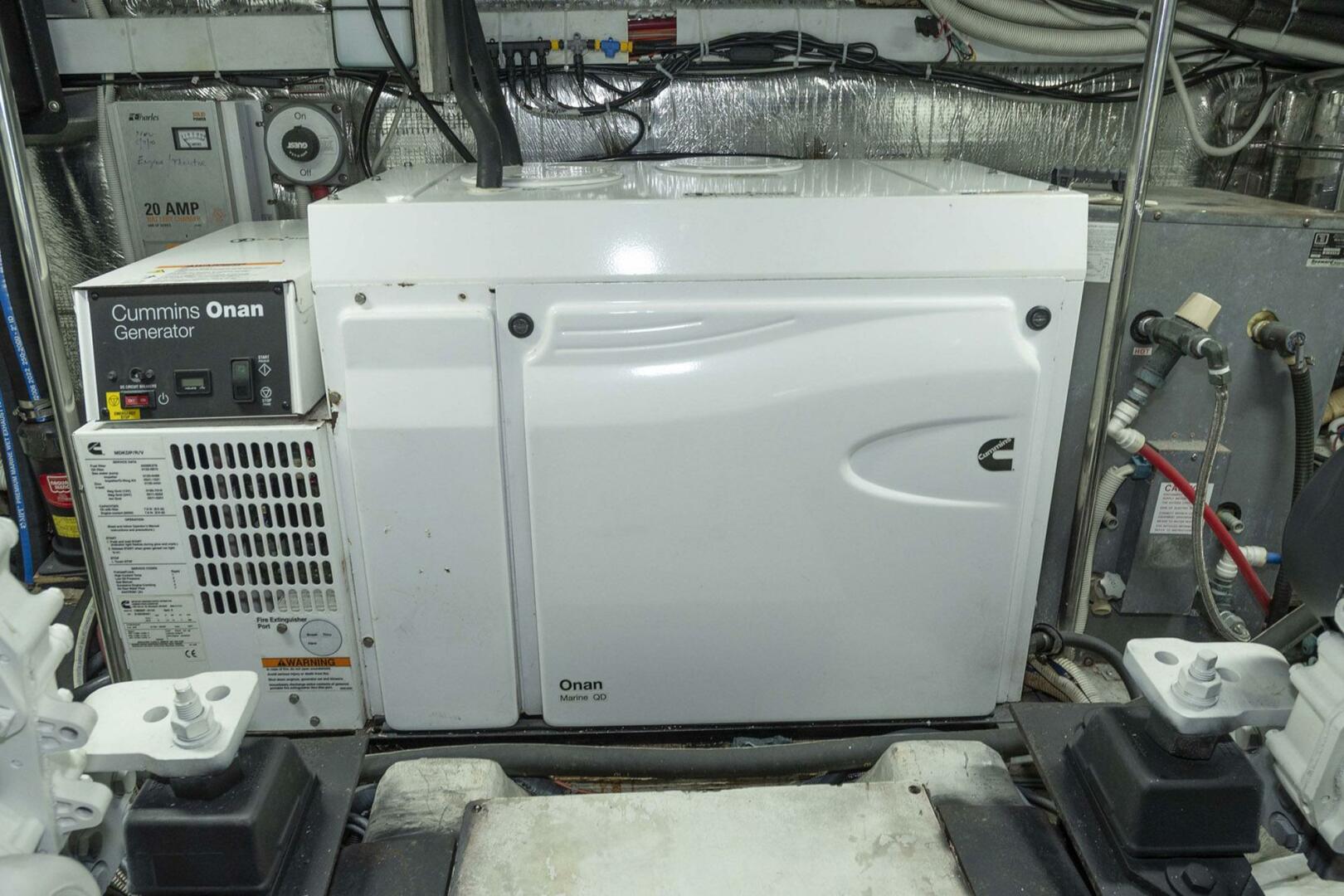 Carver-570 Voyager Pilothouse 2002-G SPOT Mount Pleasant-South Carolina-United States-4458782 | Thumbnail