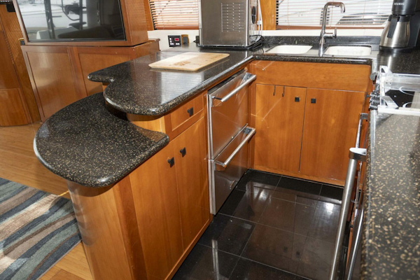 Carver-570 Voyager Pilothouse 2002-G SPOT Mount Pleasant-South Carolina-United States-4458734