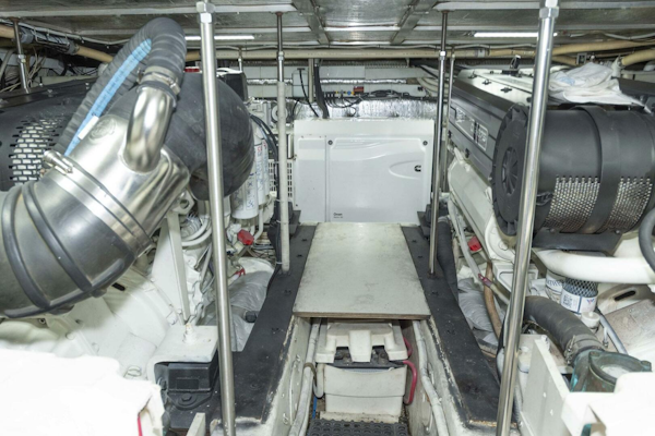 Carver-570 Voyager Pilothouse 2002-G SPOT Mount Pleasant-South Carolina-United States-4458778