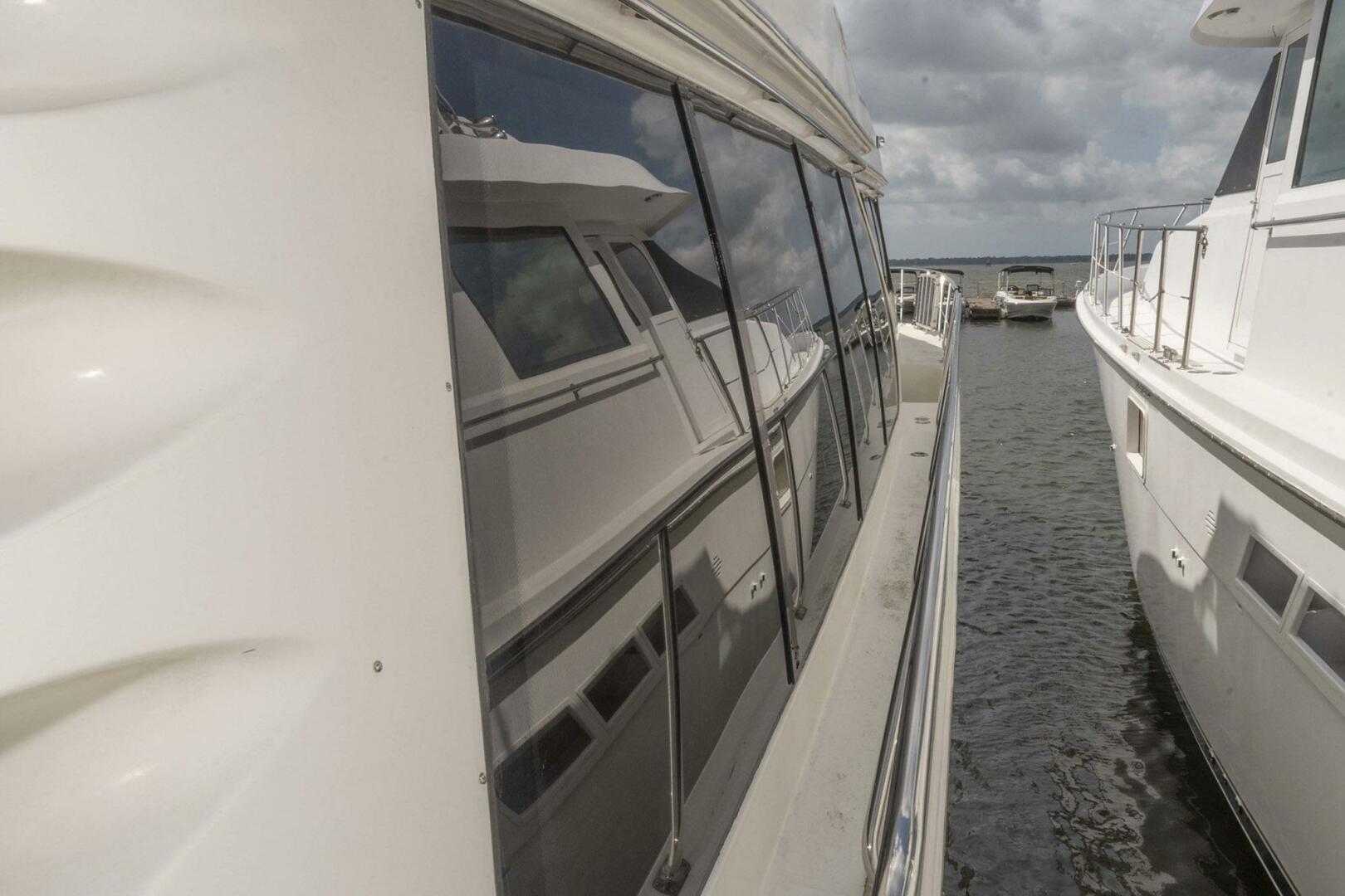 Carver-570 Voyager Pilothouse 2002-G SPOT Mount Pleasant-South Carolina-United States-4458663 | Thumbnail