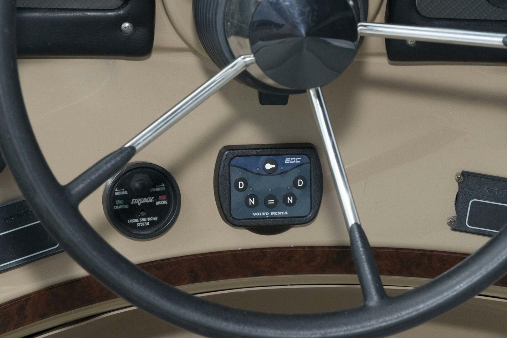 Carver-570 Voyager Pilothouse 2002-G SPOT Mount Pleasant-South Carolina-United States-4458702 | Thumbnail