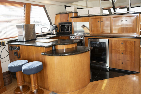 Carver-570 Voyager Pilothouse 2002-G SPOT Mount Pleasant-South Carolina-United States-4458730