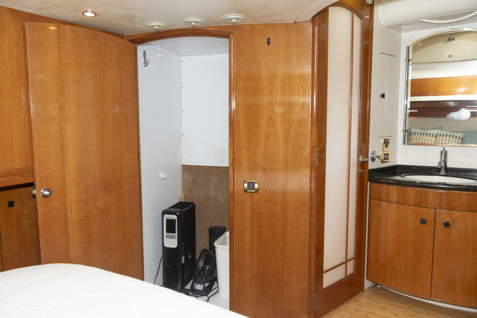 Carver-570 Voyager Pilothouse 2002-G SPOT Mount Pleasant-South Carolina-United States-4458763 | Thumbnail