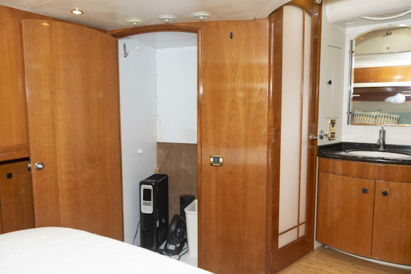 Carver-570 Voyager Pilothouse 2002-G SPOT Mount Pleasant-South Carolina-United States-4458763