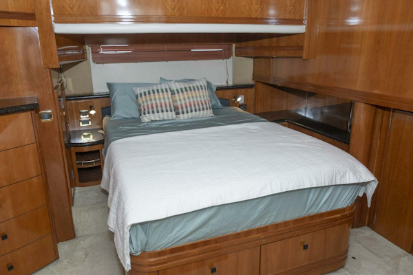Carver-570 Voyager Pilothouse 2002-G SPOT Mount Pleasant-South Carolina-United States-4458757