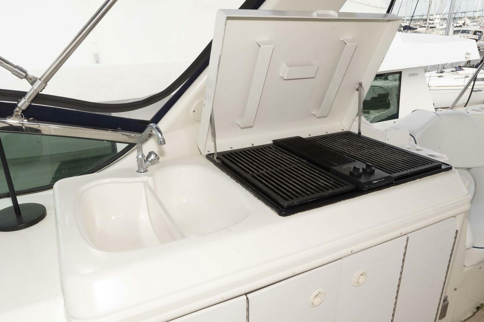 Carver-570 Voyager Pilothouse 2002-G SPOT Mount Pleasant-South Carolina-United States-4458684 | Thumbnail